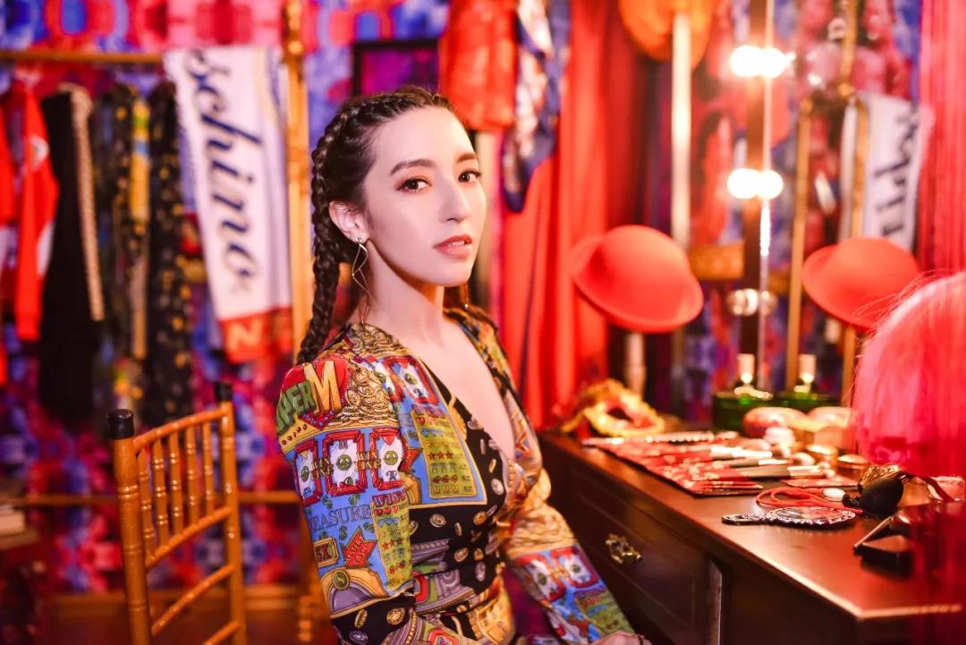 梁心頤&nbsp;Lara&nbsp;Veronin